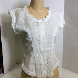 Eber VTG White Eyelet Button Up Top